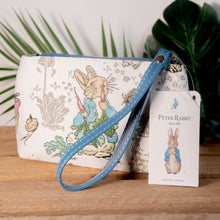 Load image into Gallery viewer, Signare Beatrix Potter Peter Rabbit Tapestry Wristlet Bag