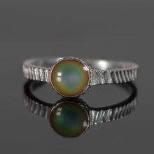 Load image into Gallery viewer, Sterling Silver Oval Mood Ring