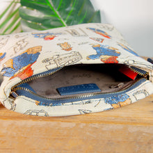 Load image into Gallery viewer, Signare Paddington Bear Tapestry Cross Body Bag