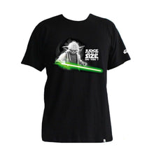 Load image into Gallery viewer, Men&#39;s Star Wars Yoda &#39;Judge Me By My Size do You?&#39; Black T-Shirt.