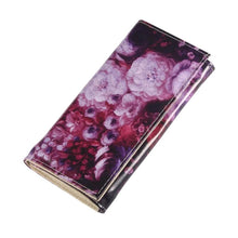 Load image into Gallery viewer, Gloss Victoriana Flower Folding Clutch Purse.