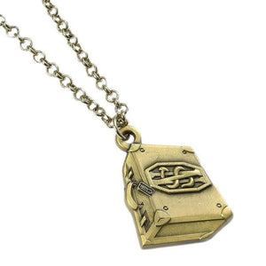 Fantastic Beasts and Where to Find Them Newt Scamander Suitcase Necklace.