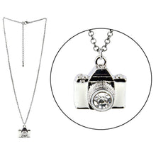 Load image into Gallery viewer, Vintage Design Camera Pendant with Chain